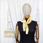 Fashion, accesorii si bijuterii - Femei - Accesorii femei - Esarfe si fulare femei - Batic dama, Buticcochet, dimensiune 60x60 cm, 60% poliester 40% matase, imprimeu floral stilizat, Portocaliu - ES1887 - Infinity.ro