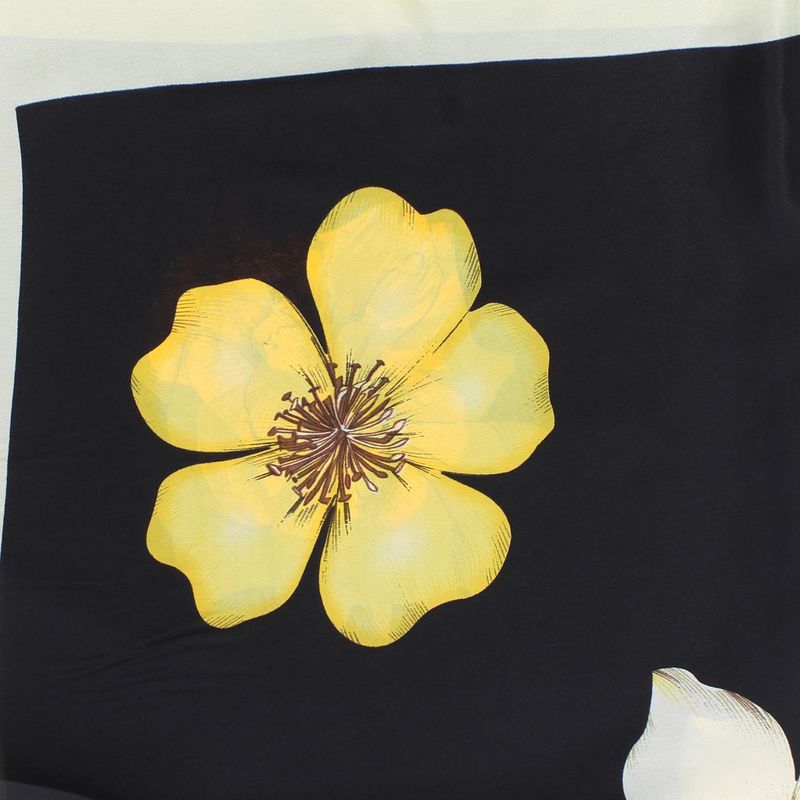 Fashion, accesorii si bijuterii - Femei - Accesorii femei - Esarfe si fulare femei - Batic dama, Buticcochet, dimensiune 60x60 cm, 60% poliester 40% matase, model floral, Negru - ES1872 - Infinity.ro