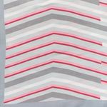 Fashion, accesorii si bijuterii - Femei - Accesorii femei - Esarfe si fulare femei - Batic dama, Buticcochet, dimensiune 60x60 cm, 60% poliester 40% matase, model liniar, Gri - ES1867 - Infinity.ro