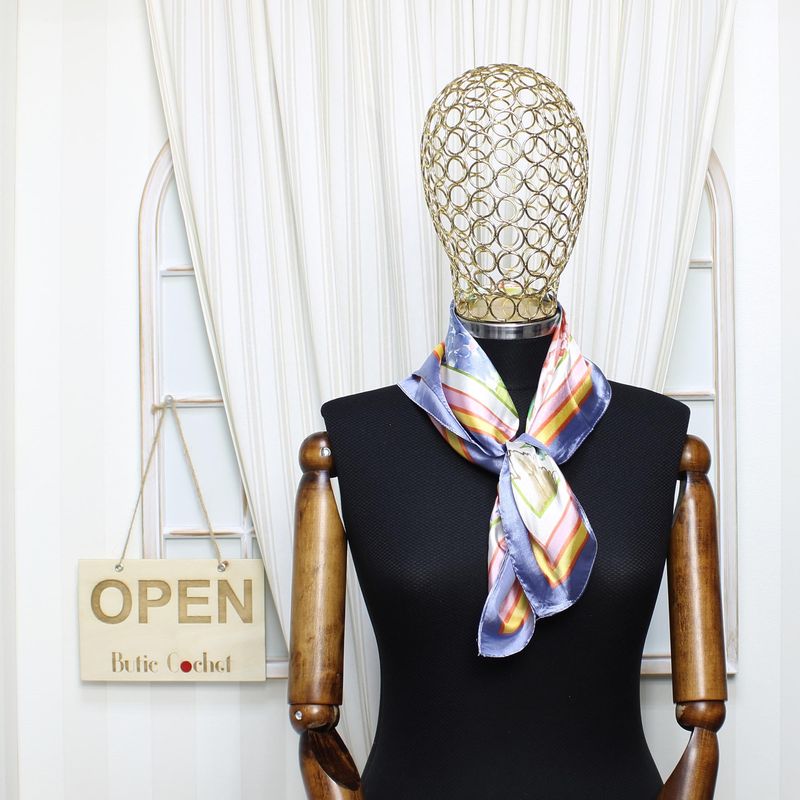 Fashion, accesorii si bijuterii - Femei - Accesorii femei - Esarfe si fulare femei - Batic dama, Buticcochet, dimensiune 60x60 cm, 60% poliester 40% matase, imprimeu floral, Albastru - ES1854 - Infinity.ro