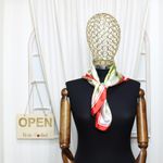 Fashion, accesorii si bijuterii - Femei - Accesorii femei - Esarfe si fulare femei - Batic dama, Buticcochet, dimensiune 60x60 cm, 60% poliester 40% matase, imprimeu floral, Rosu - ES1845 - Infinity.ro