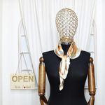 Fashion, accesorii si bijuterii - Femei - Accesorii femei - Esarfe si fulare femei - Batic dama, Buticcochet, dimensiune 60x60 cm, 60% poliester 40% matase, imprimeu floral, Portocaliu - ES1840 - Infinity.ro