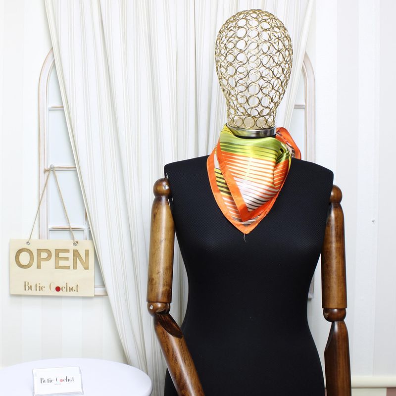 Fashion, accesorii si bijuterii - Femei - Accesorii femei - Esarfe si fulare femei - Batic dama, Buticcochet, dimensiune 60x60 cm, 60% poliester 40% matase, Portocaliu - ES2060 - Infinity.ro