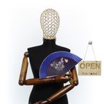 Fashion, accesorii si bijuterii - Femei - Accesorii femei - Alte accesorii femei - Evantai pliabil, Buticcochet, din platic, imprimeu floral, 22 cm, Mov cu bleumarin - EV317 - Infinity.ro