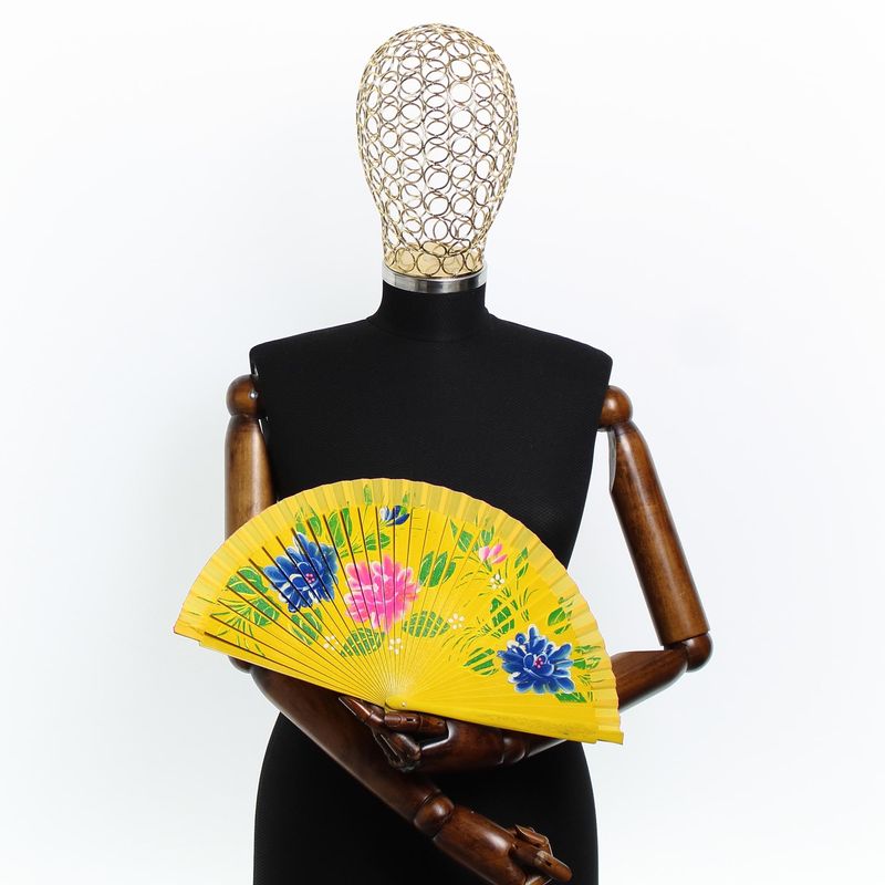 Fashion, accesorii si bijuterii - Femei - Accesorii femei - Alte accesorii femei - Evantai pliabil, din lemn, Buticcochet, cu model floral pictat, 23 cm, Galben - EV285 - Infinity.ro