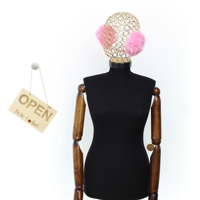 Fashion, accesorii si bijuterii - Femei - Accesorii femei - Caciuli si palarii femei - Protectie pentru urechi, casti, din material sintetic, pentru femei, ButicCochet, one size, Roz - BNT469 - Infinity.ro