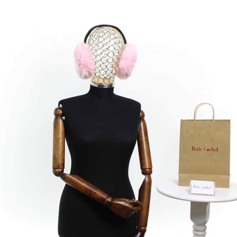 Fashion, accesorii si bijuterii - Femei - Accesorii femei - Caciuli si palarii femei - Protectie pentru urechi, casti, din material sintetic, pentru femei, ButicCochet, one size, Roz pal - BNT438 - Infinity.ro