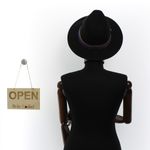 Fashion, accesorii si bijuterii - Femei - Accesorii femei - Caciuli si palarii femei - Palarie din fetru, Dama, cu banda textila decorativa cucubeu, marime 56, reglabila, Anoul, Negru - PAL1440 - Infinity.ro
