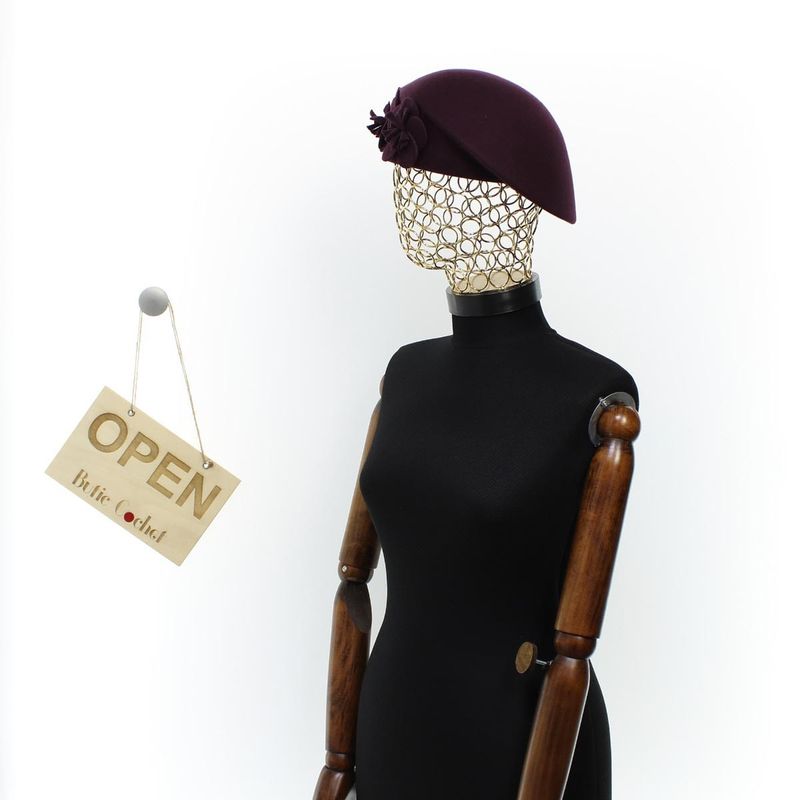 Fashion, accesorii si bijuterii - Femei - Accesorii femei - Caciuli si palarii femei - Toca de dama, din lana, Buticcochet, marime 54-57 cm, ajustabila, Bordo - PAL1611 - Infinity.ro