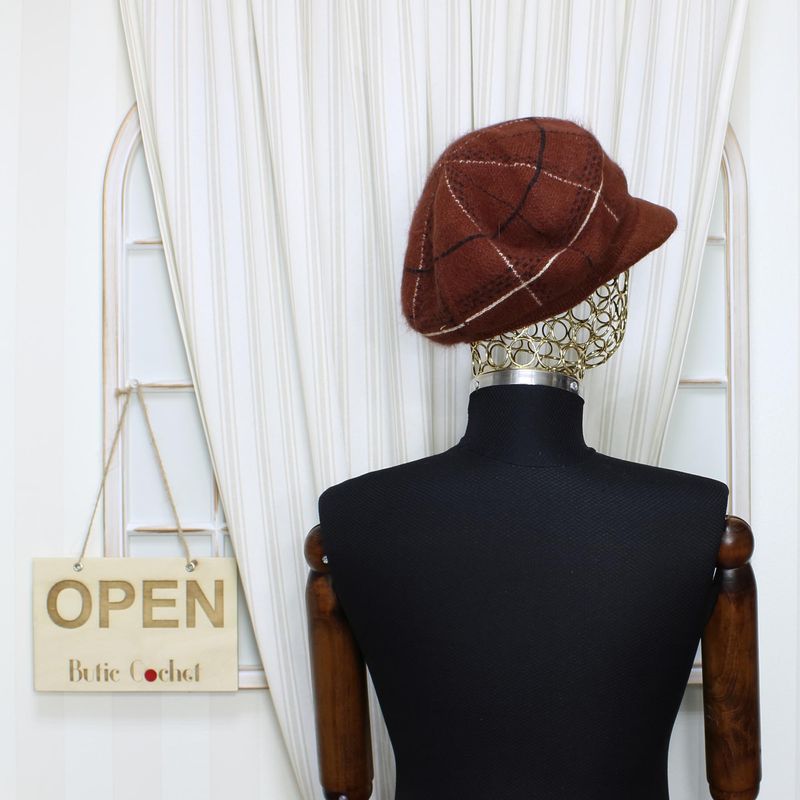 Fashion, accesorii si bijuterii - Femei - Accesorii femei - Caciuli si palarii femei - Sapca dama, ButicCochet, angora, one size, model liniar, Caramiziu - PAL1020 - Infinity.ro