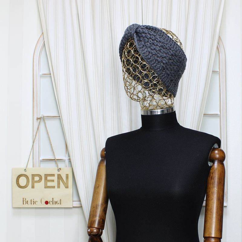 Fashion, accesorii si bijuterii - Femei - Accesorii femei - Caciuli si palarii femei - Bentita de par tricotata, de dama, 100% acril, ButicCochet, one size, Gri - BNT388 - Infinity.ro