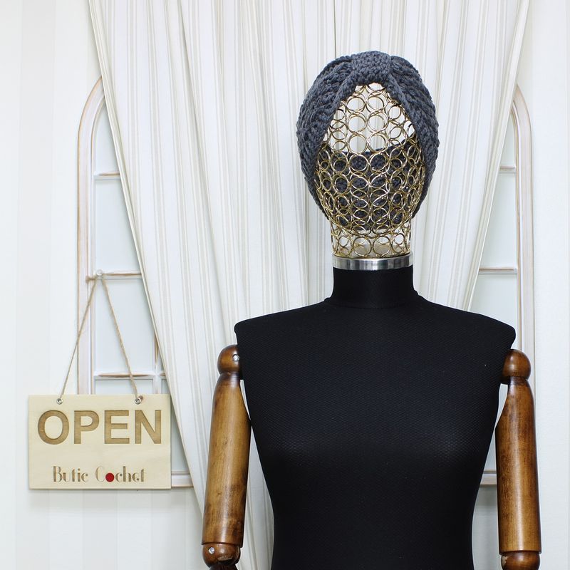 Fashion, accesorii si bijuterii - Femei - Accesorii femei - Caciuli si palarii femei - Bentita de par tricotata, de dama, 100% acril, ButicCochet, one size, Gri - BNT388 - Infinity.ro