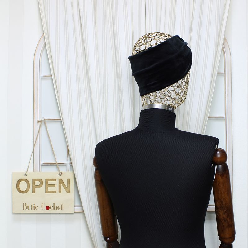 Fashion, accesorii si bijuterii - Femei - Accesorii femei - Caciuli si palarii femei - Bentita de par, de dama, din material sintetic, ButicCochet, one size, Negru - BNT416 - Infinity.ro