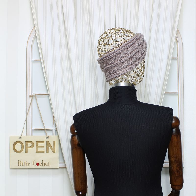 Fashion, accesorii si bijuterii - Femei - Accesorii femei - Caciuli si palarii femei - Bentita de par tricotata, de dama, 100% acril, ButicCochet, cu nod, one size, Bej - BNT406 - Infinity.ro