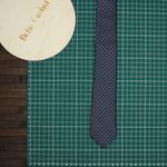 Fashion, accesorii si bijuterii - Barbati - Accesorii barbati - Cravate si papioane barbati - Cravata, Buticcochet, din material sintetic, 145 x 5.5 cm, Gri - CRV284 - Infinity.ro