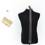 Fashion, accesorii si bijuterii - Barbati - Accesorii barbati - Cravate si papioane barbati - Cravata, Buticcochet, din material sintetic, 145 x 5.5 cm, Negru cu gri - CRV306 - Infinity.ro