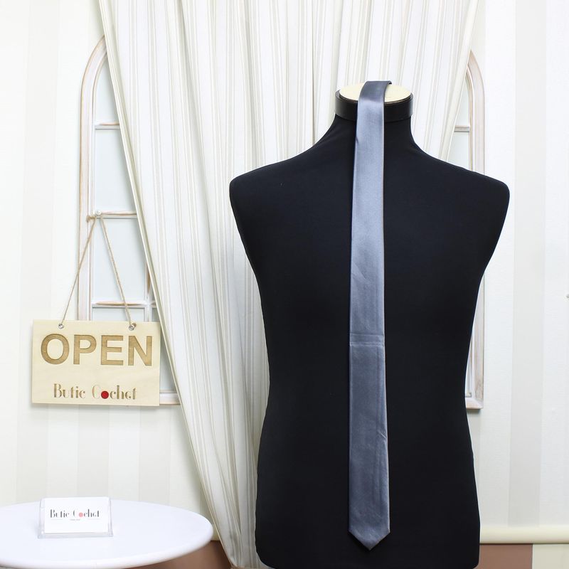 Fashion, accesorii si bijuterii - Barbati - Accesorii barbati - Cravate si papioane barbati - Cravata, Buticcochet, din material sintetic, 145 x 5.5 cm, Gri inchis - CRV249 - Infinity.ro