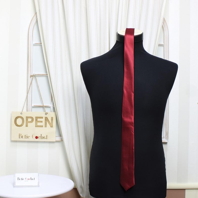 Fashion, accesorii si bijuterii - Barbati - Accesorii barbati - Cravate si papioane barbati - Cravata, Buticcochet, din material sintetic, 145 x 5.5 cm, Rosu inchis - CRV256 - Infinity.ro