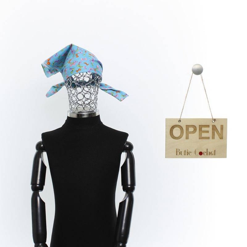 Fashion, accesorii si bijuterii - Copii - Accesorii copii - Esarfe si fulare copii - Set 6 bandane pentru copii, ButicCochet,  50x50 cm, din bumbac, model cu fundite, Multicolor - SETB202 - Infinity.ro