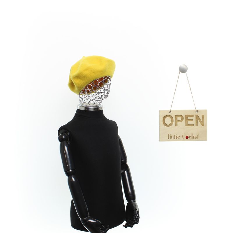 Fashion, accesorii si bijuterii - Copii - Accesorii copii - Caciuli si palarii copii - Bereta de copii, din 90% lana 10% nailon, ButicCochet, one size, Galben - BSC660 - Infinity.ro