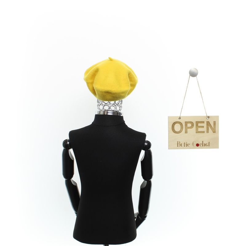 Fashion, accesorii si bijuterii - Copii - Accesorii copii - Caciuli si palarii copii - Bereta de copii, din 90% lana 10% nailon, ButicCochet, one size, Galben - BSC660 - Infinity.ro