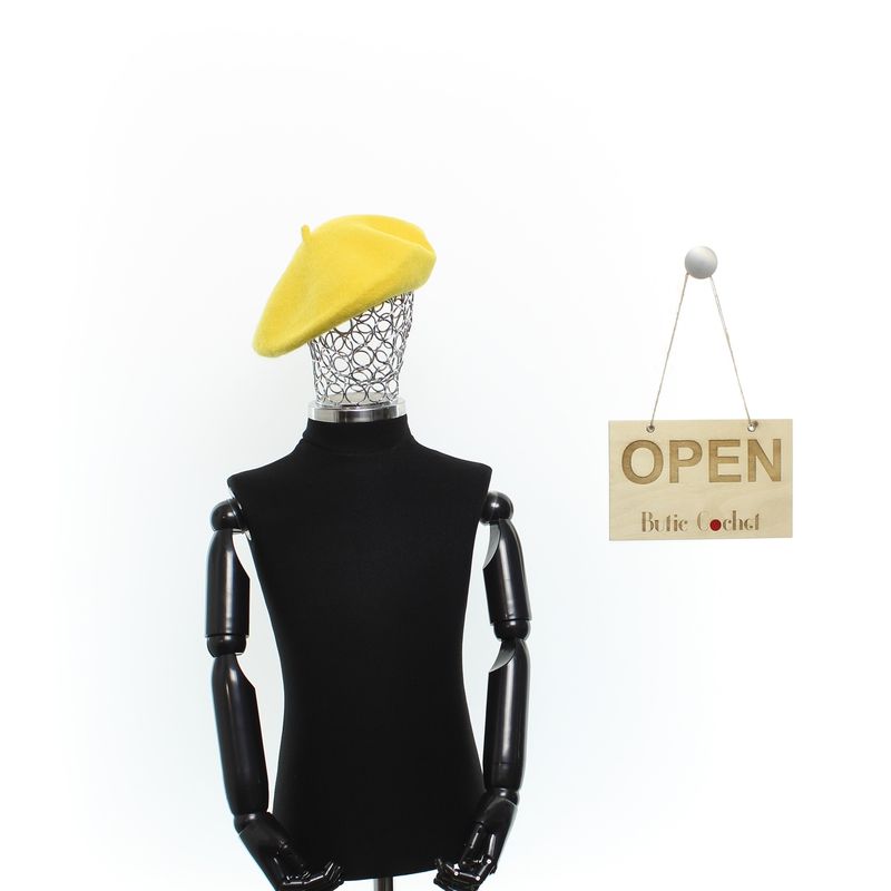 Fashion, accesorii si bijuterii - Copii - Accesorii copii - Caciuli si palarii copii - Bereta de copii, din 90% lana 10% nailon, ButicCochet, one size, Galben - BSC660 - Infinity.ro