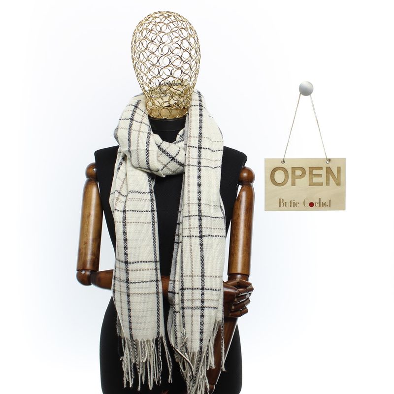 Fashion, accesorii si bijuterii - Femei - Accesorii femei - Esarfe si fulare femei - Esarfa dama, casmir, 60x180 cm, Buticcochet, model liniar, Alb - ES2485 - Infinity.ro
