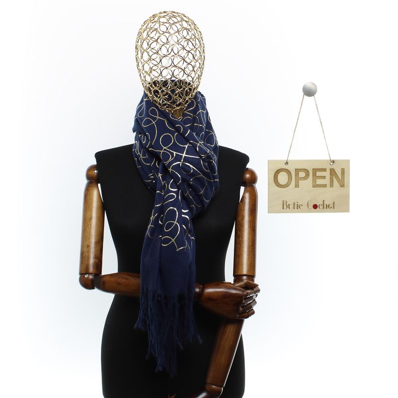 Fashion, accesorii si bijuterii - Femei - Accesorii femei - Esarfe si fulare femei - Esarfa dama, casmir, 70x180 cm, Buticcochet, imprimeu liniar auriu, Bleumarin - ES2522 - Infinity.ro