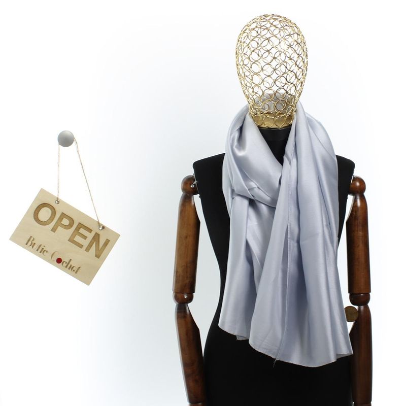 Fashion, accesorii si bijuterii - Femei - Accesorii femei - Esarfe si fulare femei - Esarfa de dama, Buticcochet, matase, 180 x 90 cm, Gri - ES2679 - Infinity.ro