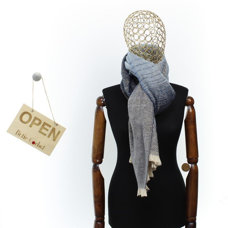 Fashion, accesorii si bijuterii - Femei - Accesorii femei - Esarfe si fulare femei - Esarfa de dama, Buticcochet, casmir, 190 x 65 cm, Albastru - ES2691 - Infinity.ro