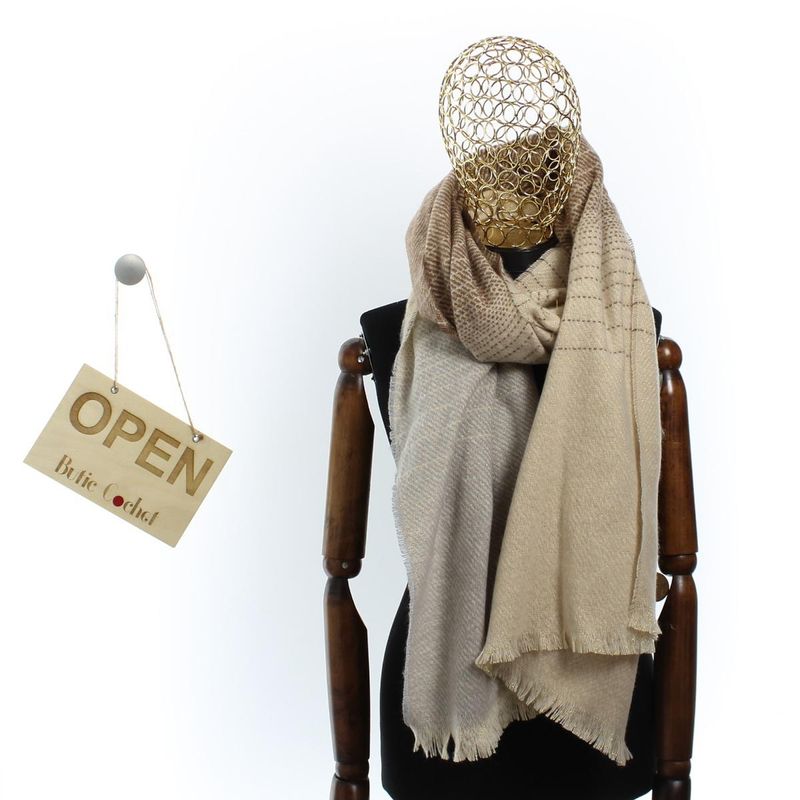 Fashion, accesorii si bijuterii - Femei - Accesorii femei - Esarfe si fulare femei - Esarfa de dama, Buticcochet, casmir, 190 x 65 cm, Maro - ES2694 - Infinity.ro
