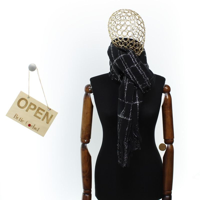 Fashion, accesorii si bijuterii - Femei - Accesorii femei - Esarfe si fulare femei - Esarfa de dama, Buticcochet, casmir, 190 x 65 cm, Negru - ES2696 - Infinity.ro