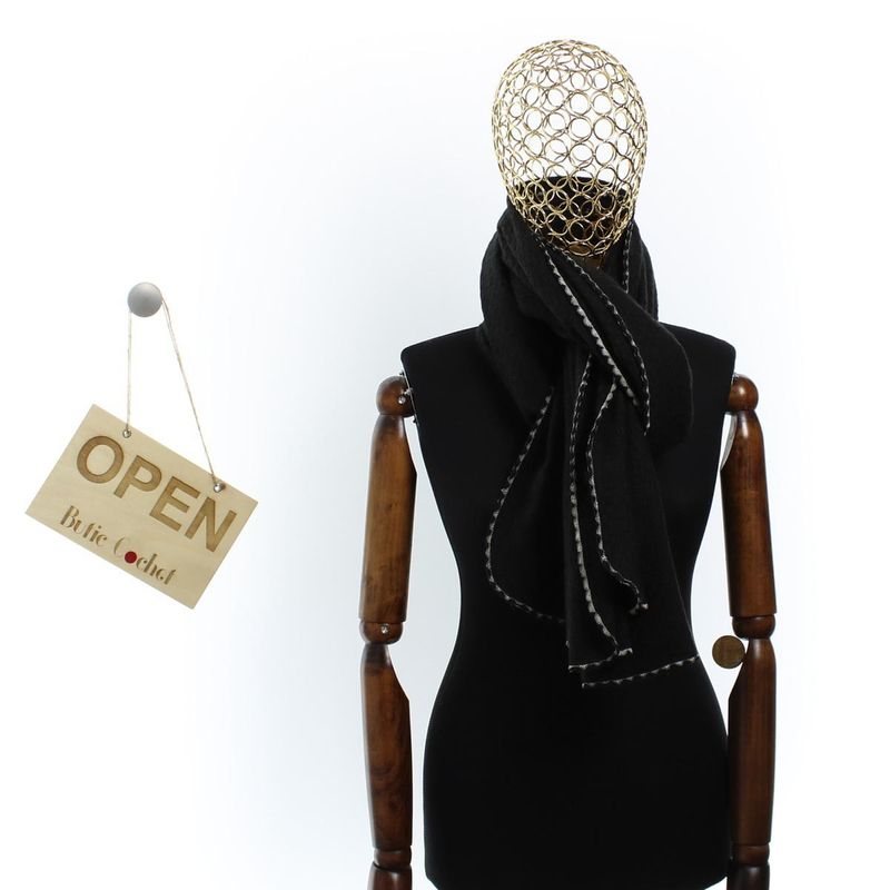 Fashion, accesorii si bijuterii - Femei - Accesorii femei - Esarfe si fulare femei - Esarfa de dama, Buticcochet, casmir, 190 x 65 cm, Negru - ES2733 - Infinity.ro