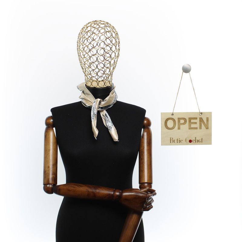 Fashion, accesorii si bijuterii - Femei - Accesorii femei - Esarfe si fulare femei - Batic de dama, 50 x 50 cm, ButicCochet, din satin, multicolor - ES2562 - Infinity.ro