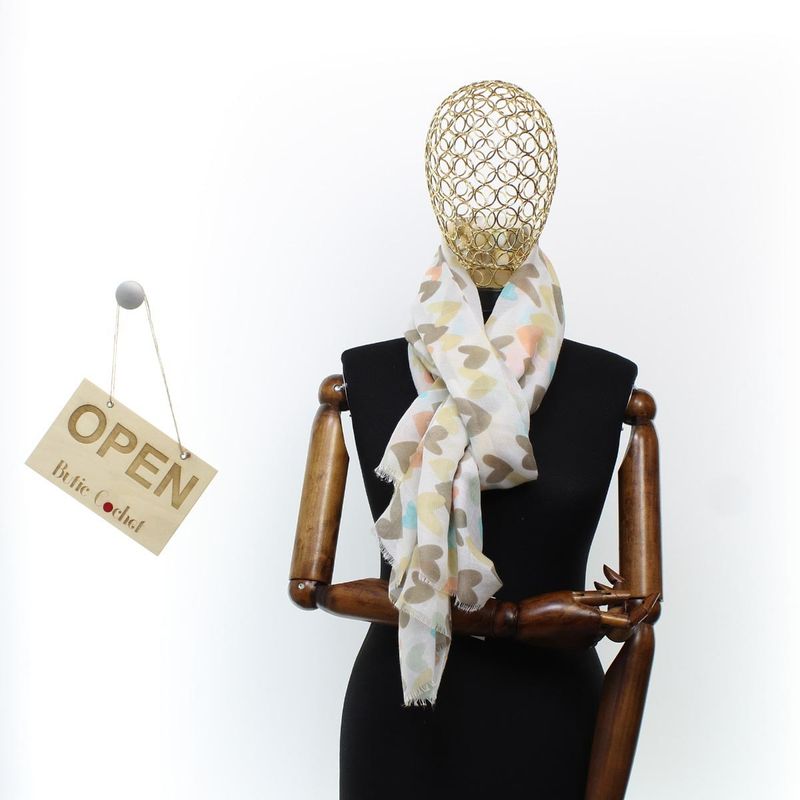 Fashion, accesorii si bijuterii - Femei - Accesorii femei - Esarfe si fulare femei - Esarfa de dama, cu imimioare, ButicCochet, 70% poliester 30% vascoza, Crem - ES2935 - Infinity.ro