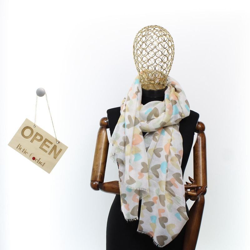 Fashion, accesorii si bijuterii - Femei - Accesorii femei - Esarfe si fulare femei - Esarfa de dama, cu imimioare, ButicCochet, 70% poliester 30% vascoza, Crem - ES2935 - Infinity.ro
