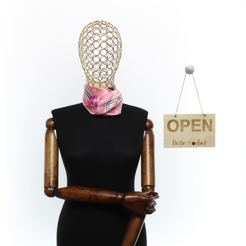 Fashion, accesorii si bijuterii - Femei - Accesorii femei - Esarfe si fulare femei - Batic de dama, 50 x 50 cm, ButicCochet, din satin, multicolor - ES2570 - Infinity.ro