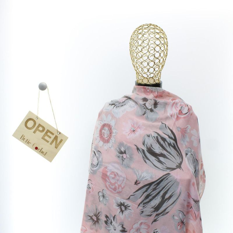 Fashion, accesorii si bijuterii - Femei - Accesorii femei - Esarfe si fulare femei - Esarfa de dama, cu floricele, ButicCochet, 70% poliester 30% vascoza, Roz - ES2939 - Infinity.ro