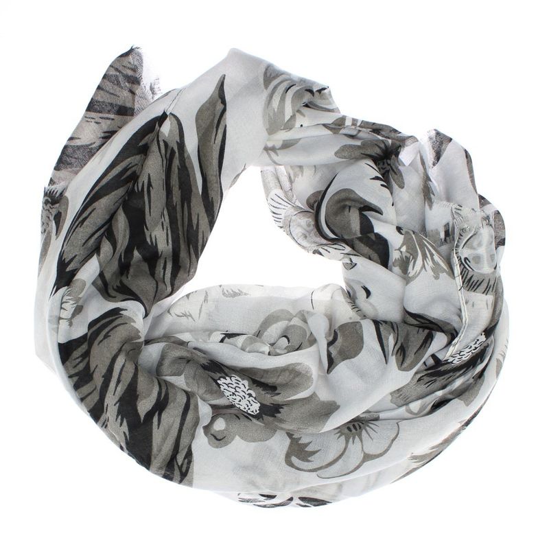 Fashion, accesorii si bijuterii - Femei - Accesorii femei - Esarfe si fulare femei - Esarfa de dama, cu floricele, ButicCochet, 70% poliester 30% vascoza, Gri - ES2943 - Infinity.ro