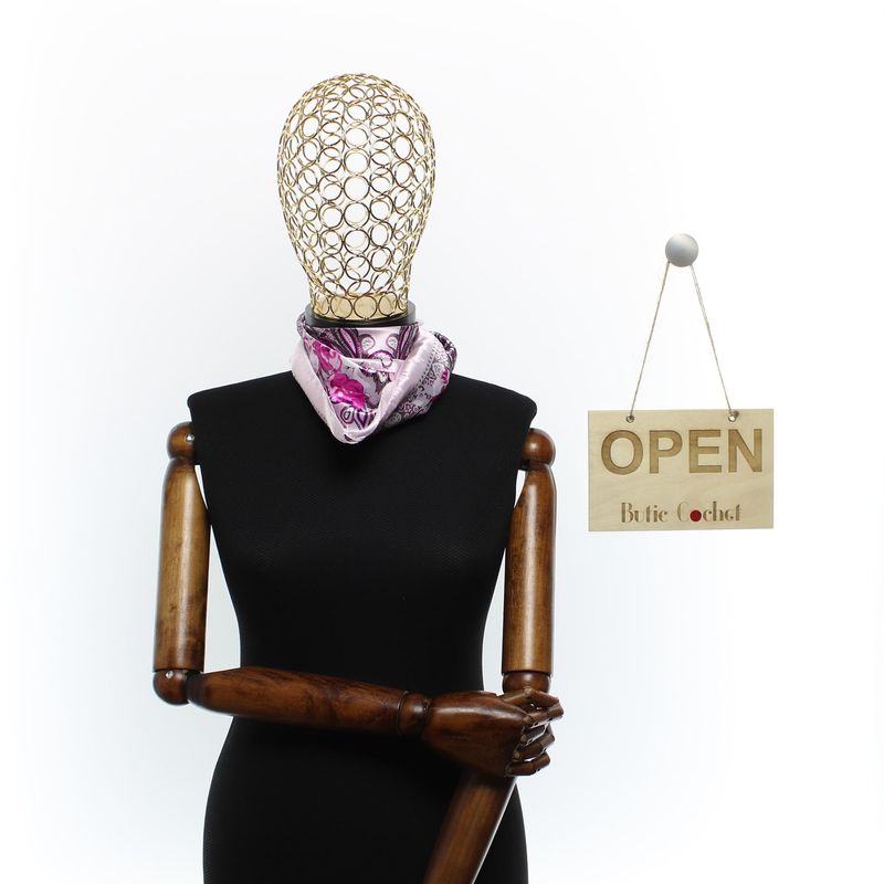 Fashion, accesorii si bijuterii - Femei - Accesorii femei - Esarfe si fulare femei - Batic de dama, 50 x 50 cm, ButicCochet, din satin, multicolor - ES2602 - Infinity.ro