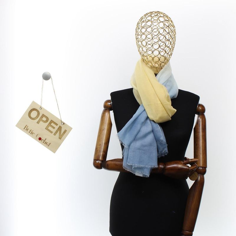 Fashion, accesorii si bijuterii - Femei - Accesorii femei - Esarfe si fulare femei - Esarfa de dama, ButicCochet, 70% poliester 30% vascoza, model degrade, Albastru - ES2966 - Infinity.ro