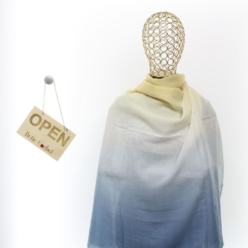 Fashion, accesorii si bijuterii - Femei - Accesorii femei - Esarfe si fulare femei - Esarfa de dama, ButicCochet, 70% poliester 30% vascoza, model degrade, Albastru - ES2966 - Infinity.ro