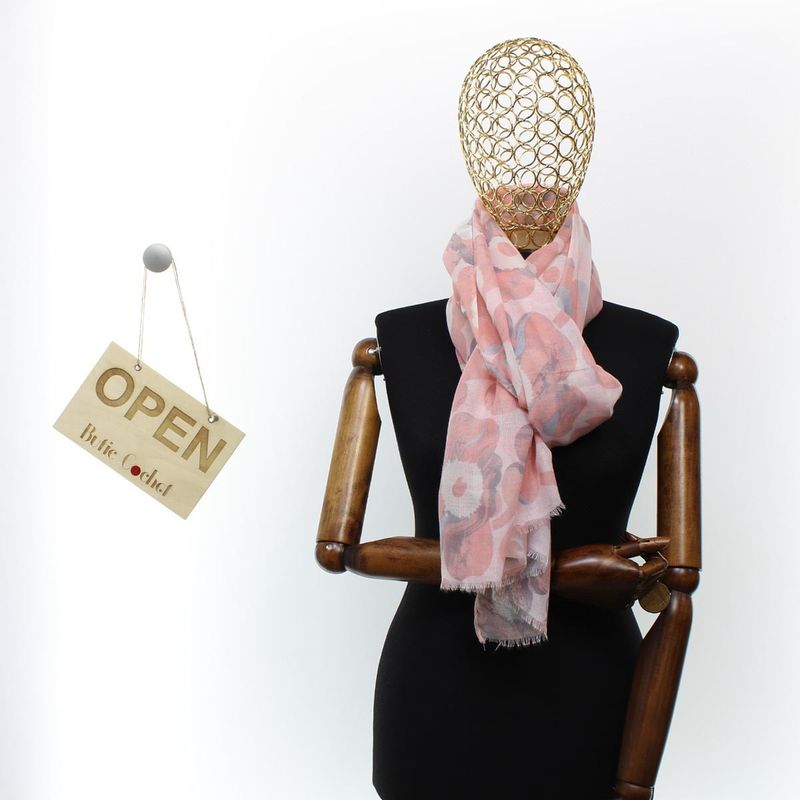 Fashion, accesorii si bijuterii - Femei - Accesorii femei - Esarfe si fulare femei - Esarfa de dama, ButicCochet, 70% poliester 30% vascoza, model floral, Roz - ES2970 - Infinity.ro