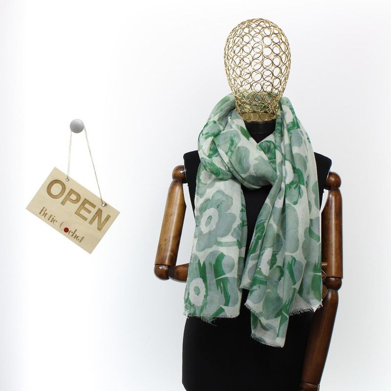 Fashion, accesorii si bijuterii - Femei - Accesorii femei - Esarfe si fulare femei - Esarfa de dama, ButicCochet, 70% poliester 30% vascoza, model floral, Verde - ES2971 - Infinity.ro