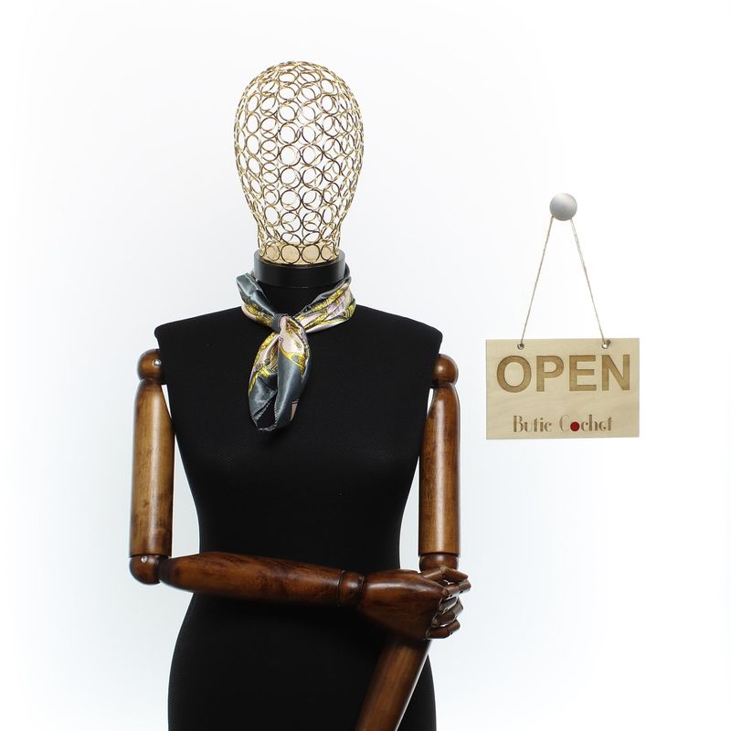 Fashion, accesorii si bijuterii - Femei - Accesorii femei - Esarfe si fulare femei - Batic de dama, 50 x 50 cm, ButicCochet, din satin, multicolor - ES2614 - Infinity.ro