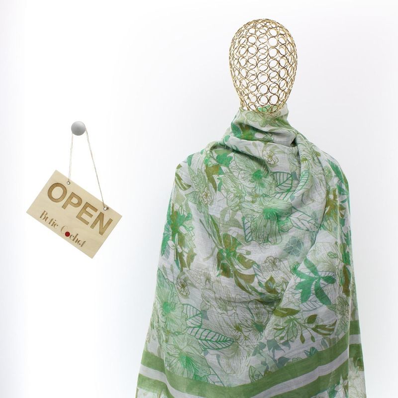 Fashion, accesorii si bijuterii - Femei - Accesorii femei - Esarfe si fulare femei - Esarfa de dama, ButicCochet, 70% poliester 30% vascoza, model floral, Verde - ES2977 - Infinity.ro