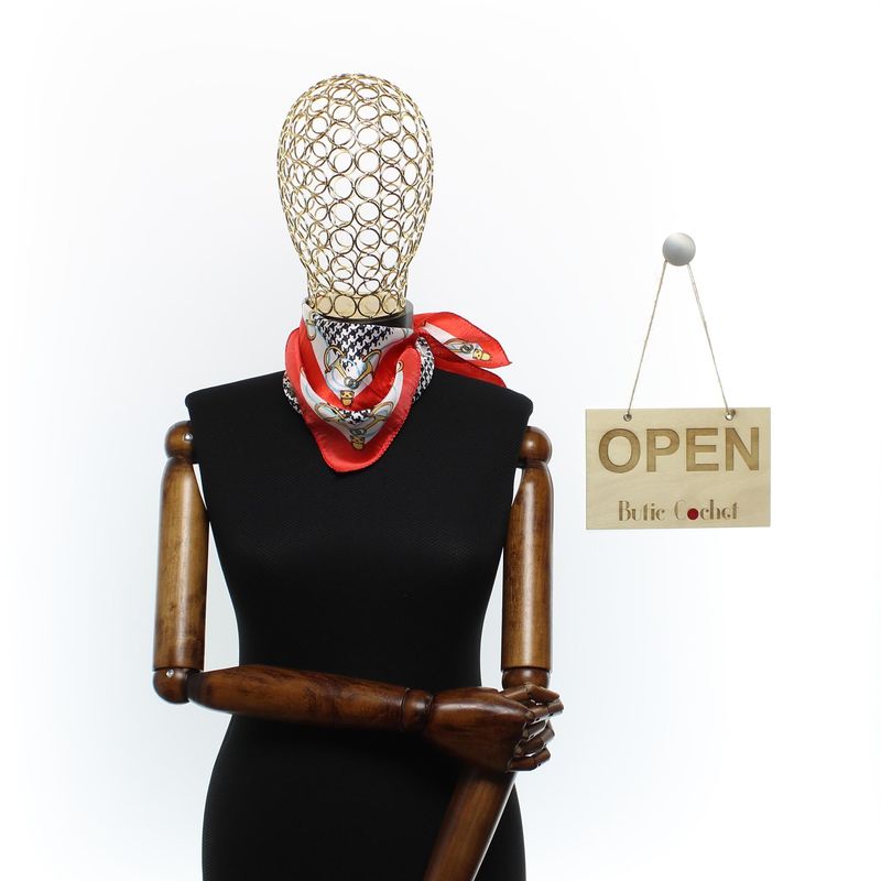 Fashion, accesorii si bijuterii - Femei - Accesorii femei - Esarfe si fulare femei - Batic de dama, 50 x 50 cm, ButicCochet, din satin, multicolor - ES2619 - Infinity.ro