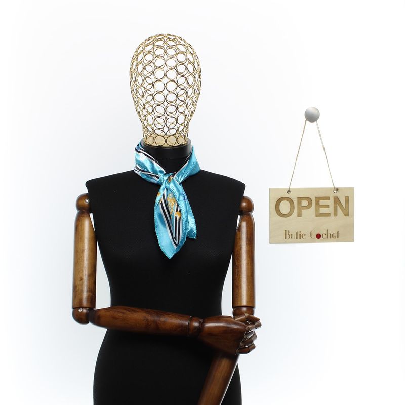 Fashion, accesorii si bijuterii - Femei - Accesorii femei - Esarfe si fulare femei - Batic de dama, 50 x 50 cm, ButicCochet, din satin, multicolor - ES2632 - Infinity.ro