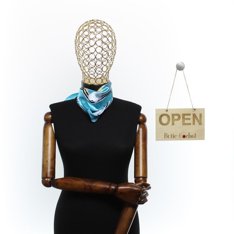 Fashion, accesorii si bijuterii - Femei - Accesorii femei - Esarfe si fulare femei - Batic de dama, 50 x 50 cm, ButicCochet, din satin, multicolor - ES2632 - Infinity.ro