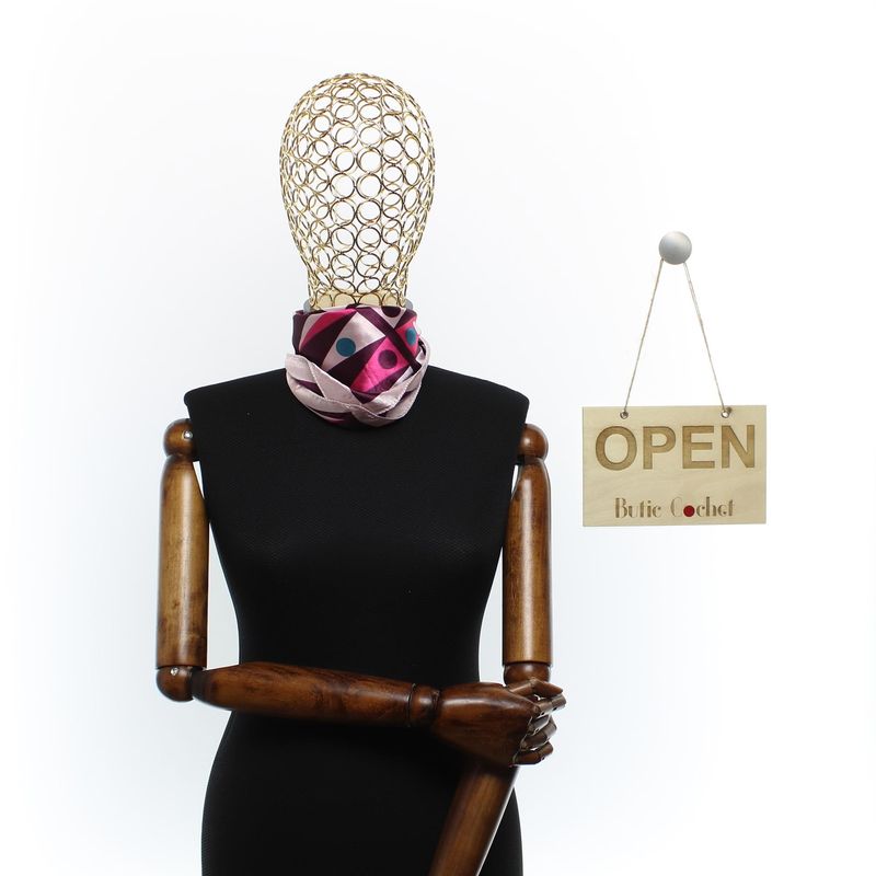 Fashion, accesorii si bijuterii - Femei - Accesorii femei - Esarfe si fulare femei - Batic de dama, 50 x 50 cm, ButicCochet, din satin, multicolor - ES2644 - Infinity.ro